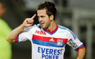 Лион прие офертата на Рома за Пянич