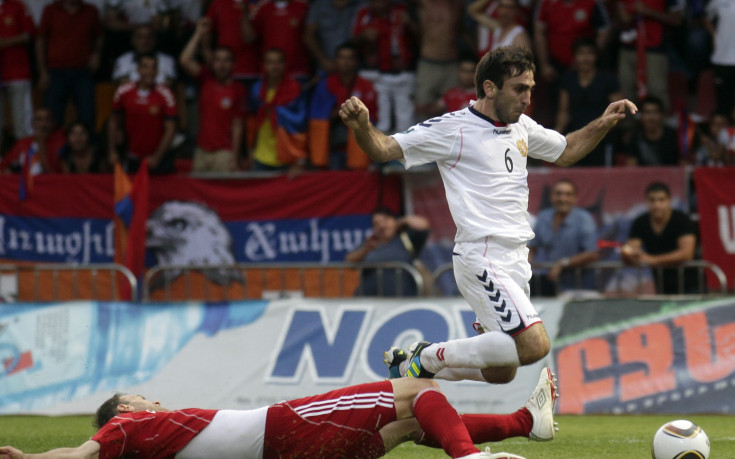 Армения удари 4:0 като гост Словакия и има шанс за класиране на Евро 2012