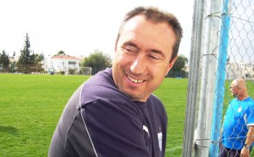 От Черноморец обявиха: Стоилов ще води отбора до края на полусезона