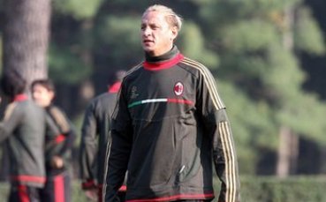 Защитник на Милан ляга под ножа за по-бързо възстановяване