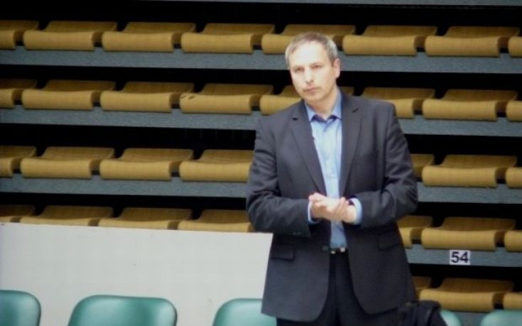 Балкан Ботевград остана без треньор