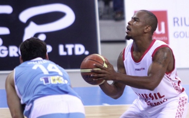 ВИДЕО: Андре Оуенс: Имаме сили да бием и във Франция, всяка победа калява характера