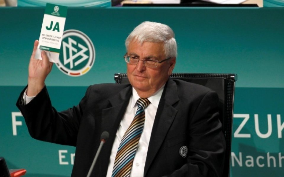Президентът на Германския футболен съюз може да се оттегли по-рано