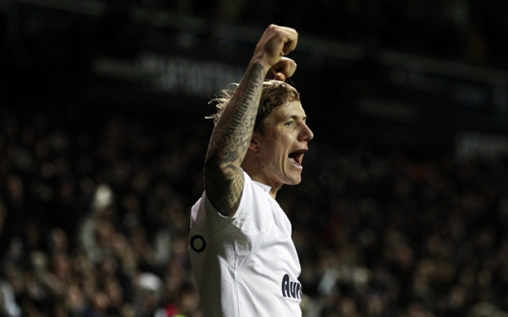 Тотнъм продължава да мечтае за титлата в Англия