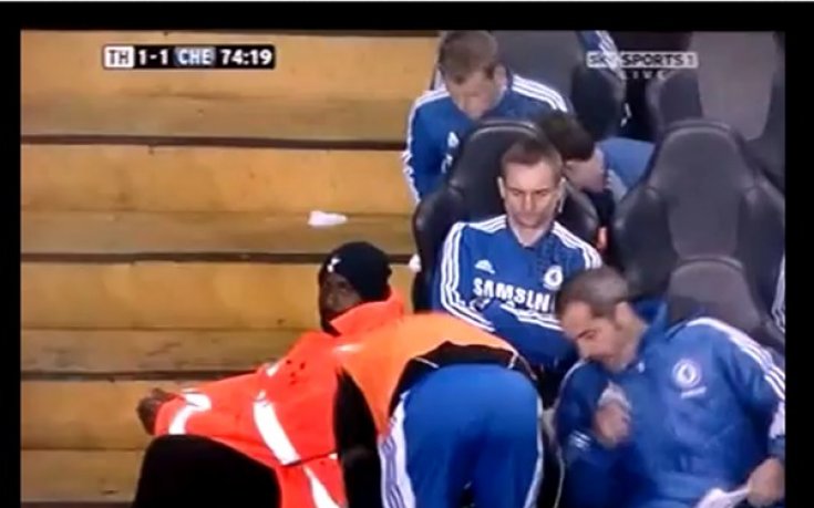 ВИДЕО: Лампард опипа задните части на Торес