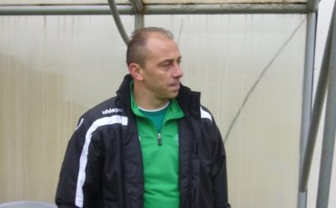 Берое предлага договори на двама юноши
