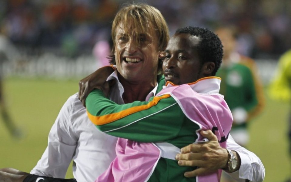 Героят на Замбия остава начело на отбора