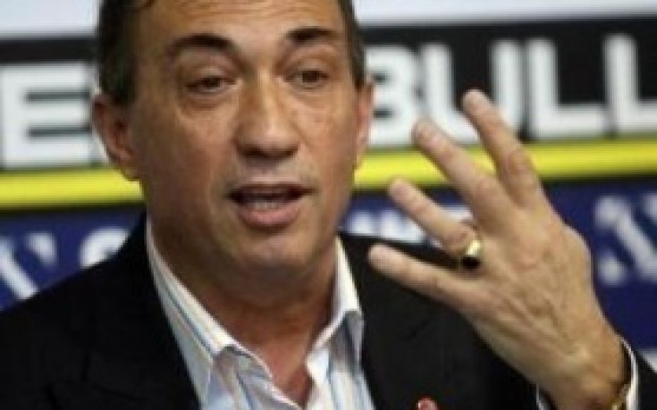 Боре Александров чете лекция в съблекалнята на Герена