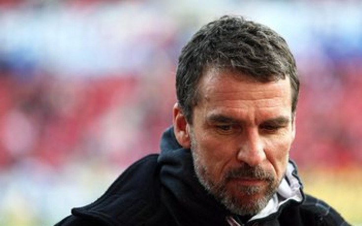 Кайзерслаутерн уволни треньора си