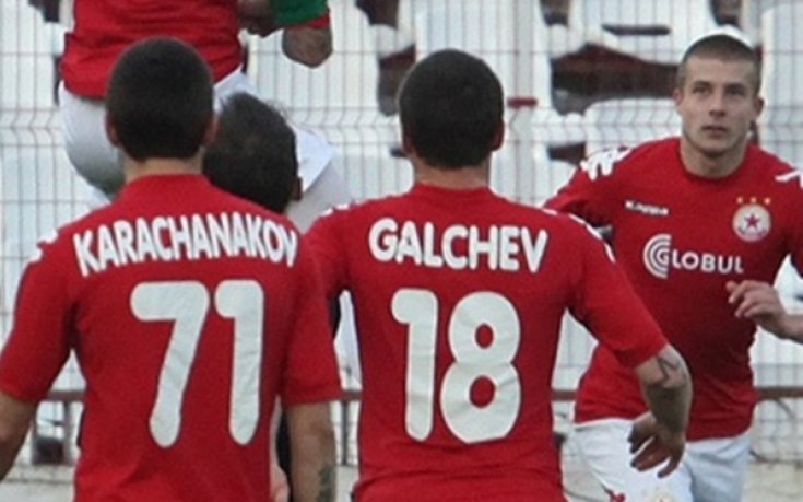 ЦСКА не се затрудни с  10 от Светкавица, поигра 45 минути и вкара 3 гола