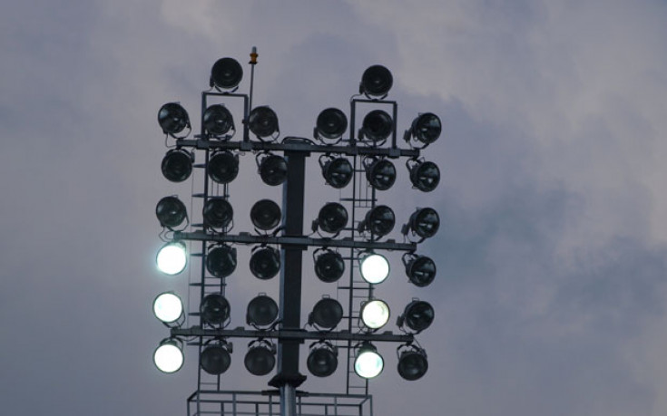 СНИМКИ: 178 лампи ще осветяват Лудогорец Арена