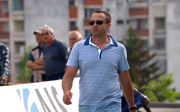 СНИМКИ: 178 лампи ще осветяват Лудогорец Арена