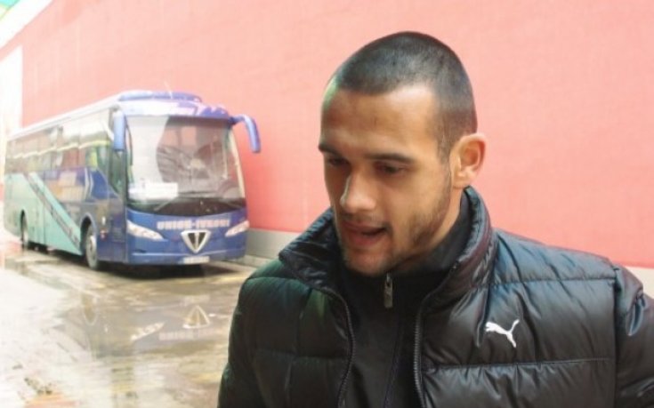 Любо Пенев призова вратар на Славия