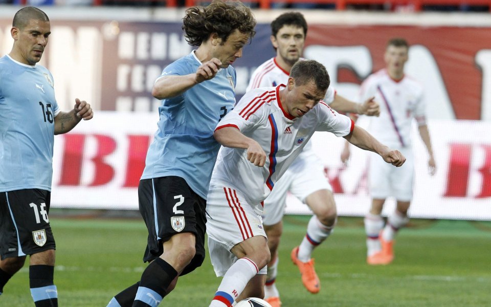 ВИДЕО: Русия завъртя равен с Уругвай преди Евро 2012