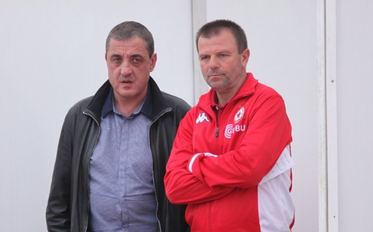 Стойчо Младенов приет в болница