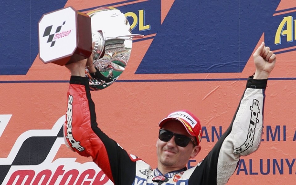 Лоренсо увеличи преднината си на върха в класирането на MotoGP след победа в Каталуния