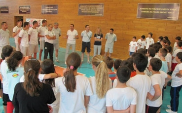 Драган Нешич към децата в Добрич: Не сме извънземни, да се забавляваме и работим заедно
