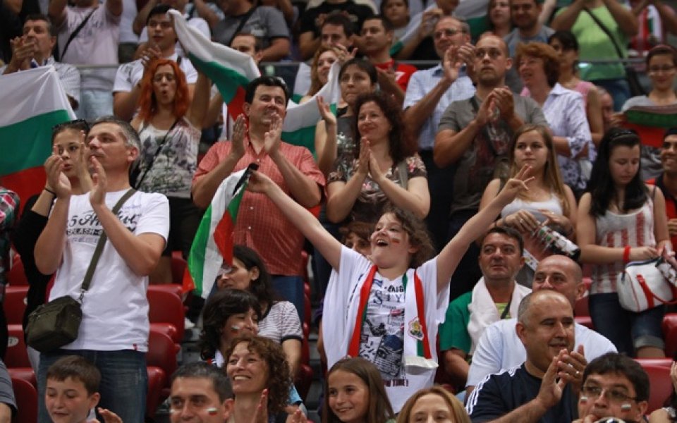 Волейболната федерация пуска семейни пакети за мачове от Европейското