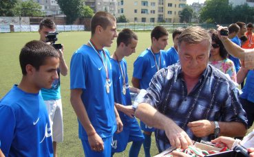 Левски поздрави Павел Панов за рождения му ден