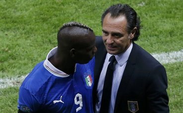 Балотели иска да остане в Сити