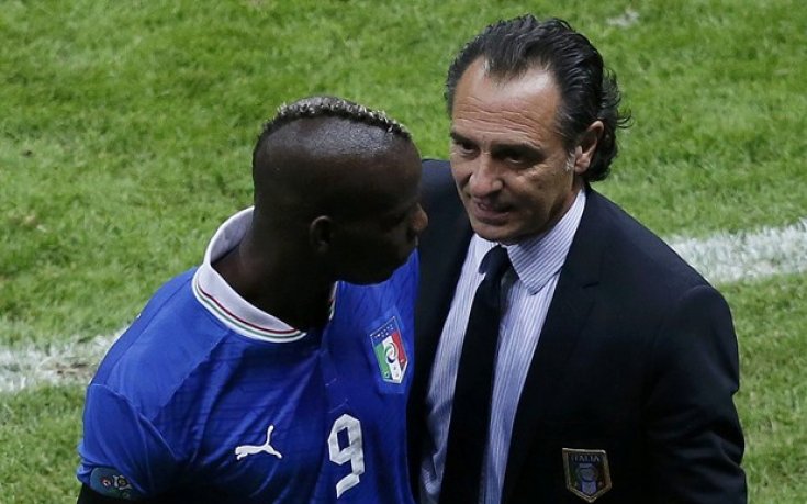 Балотели иска да остане в Сити