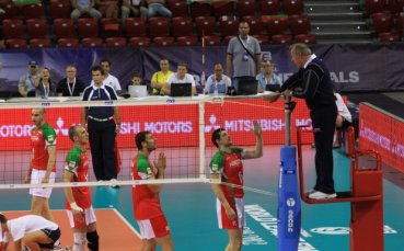 FIVB спира скандалния съдия след жалба на България
