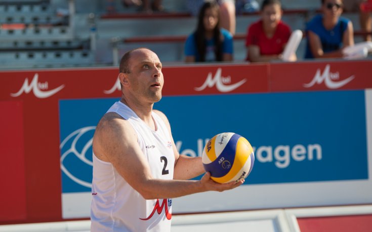 СНИМКИ: Звезди по шорти на M-Tel Beach Masters в София в името на благотворителна кауза