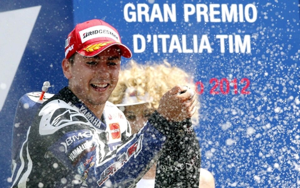 Хорхе Лоренсо спечели състезанието в Италия