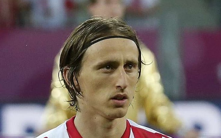 Само бонусите делят Модрич от Реал