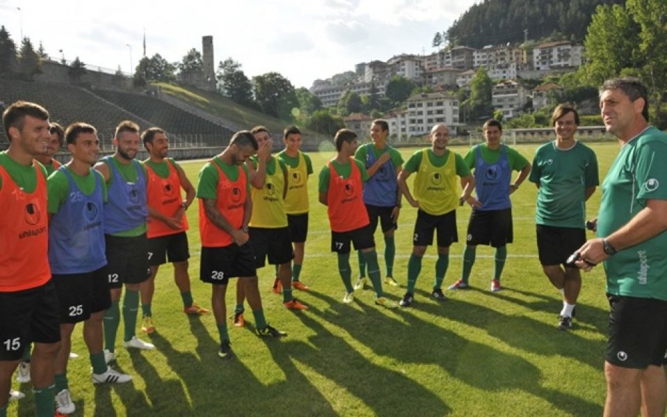 Берое замина с 21 футболисти за Словения