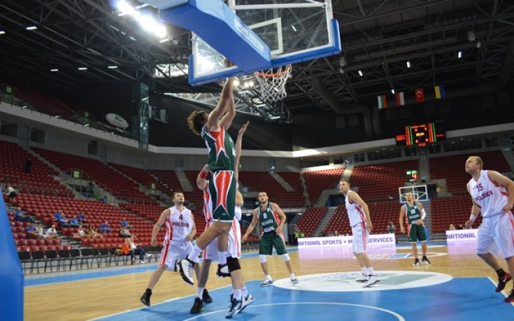 ВИДЕО И СНИМКИ: България се опъна и на Полша, но пак падна