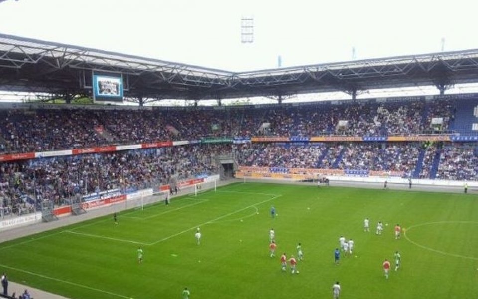 Ники Михайлов титуляр за успех над Домовчийски и компания