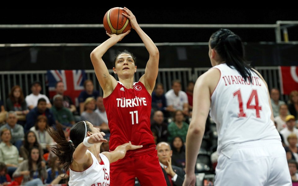 Турция завърши на второ място в група А в дамския турнир по баскетбол
