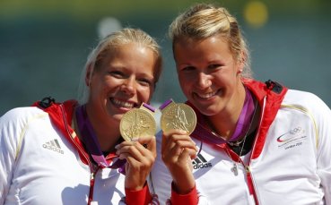 Германия прибра златото на двуместен каяк при жените