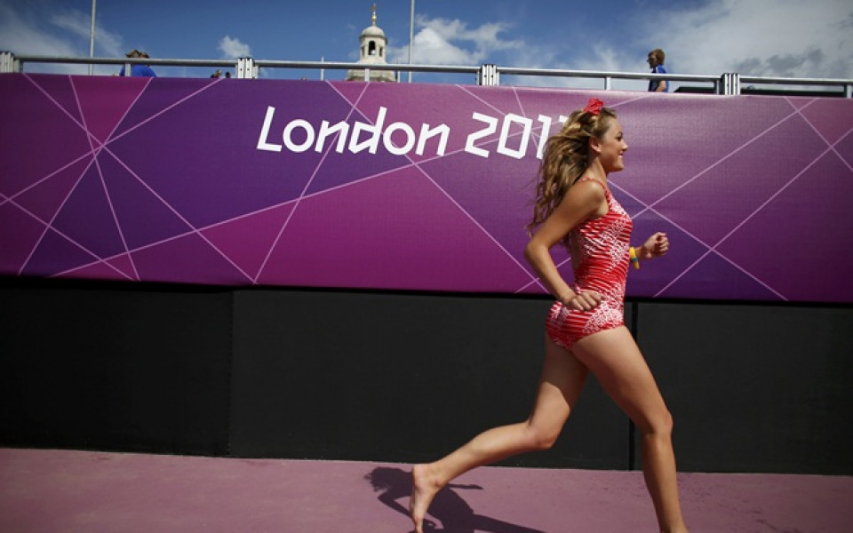 В Лондон разпродават сърп и други вещи от Олимпиадата