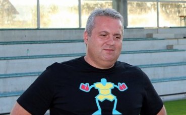Взривиха ресторанта на бившия бос на Локо Пд