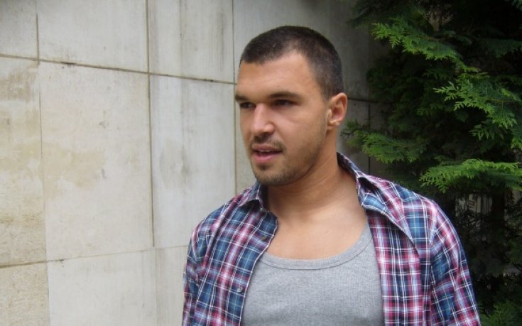 Божинов минава медицински прегледи и подписва с Верона