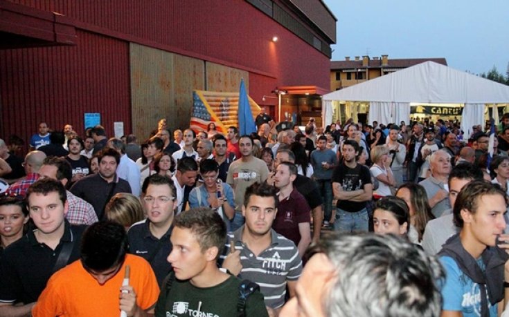 СНИМКИ: Съперникът на Лукойл за място в Евролигата представи отбора