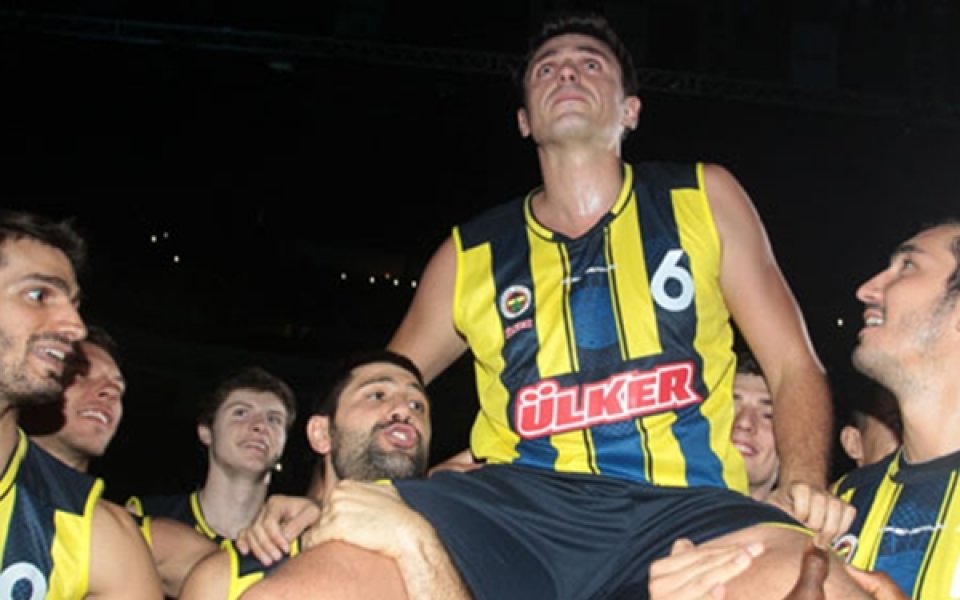 ВИДЕО: Легенда на европейския баскетбол сложи точка на кариерата си