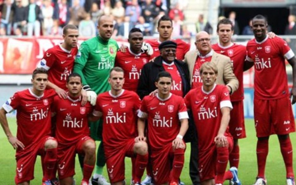 Твенте продължава победния ход в Холандия, трета суха мрежа за Ники