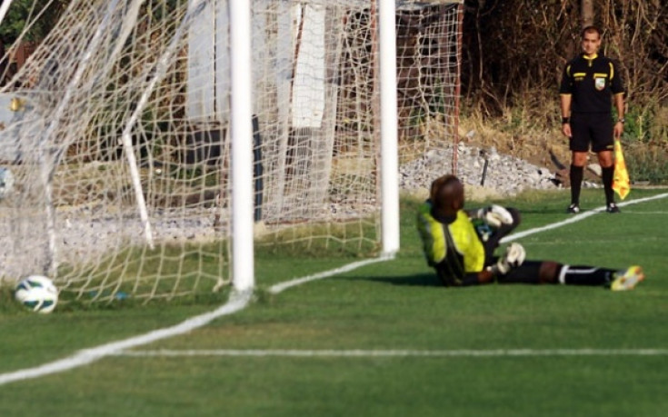 Вратарят на Монтана претърпя операция след тежкия сблъсък с Миро Манолов