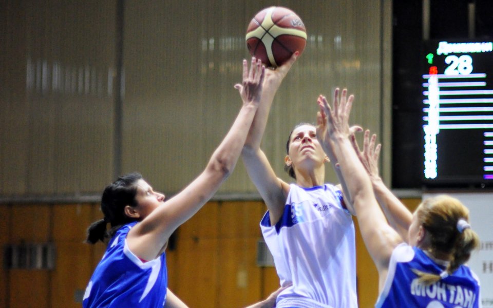 СНИМКИ: Монтана не остави шансове на Левски в 