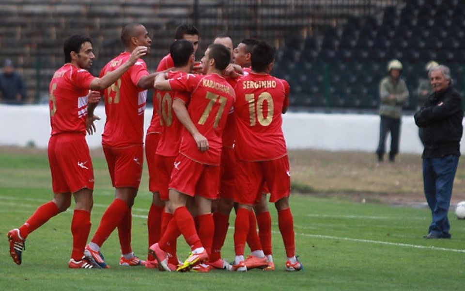 Пакурар готов за игра, попадна в групата на ЦСКА за мача със Славия