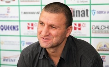 Митко Джоров замени Лаптопа с ръкописни записки във Видима-Раковски