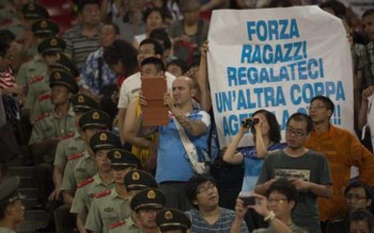 Тифозите на Наполи отново потрошиха стадиона на Юве