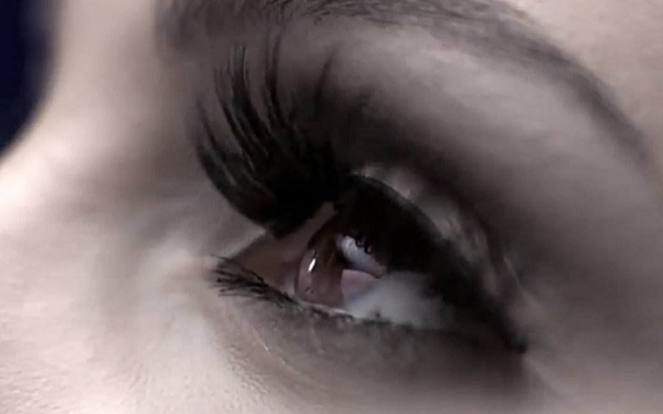 ВИДЕО: Забраниха реклама на Диор с Натали Портман