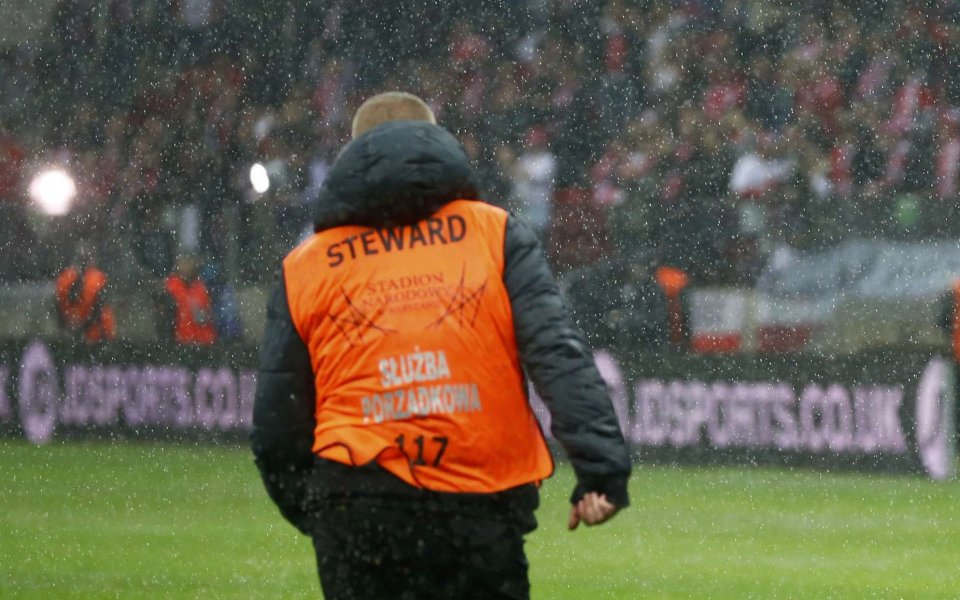 Полицията разследва контузен стюард на „Стамфорд бридж“