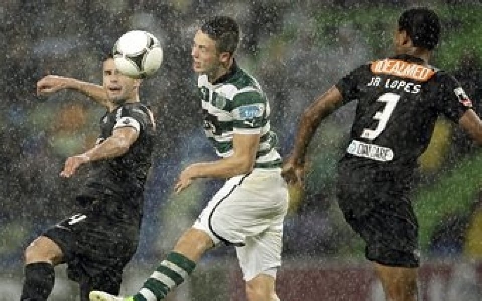 Спортинг не успя да се измъкне от дупката, остава в дъното