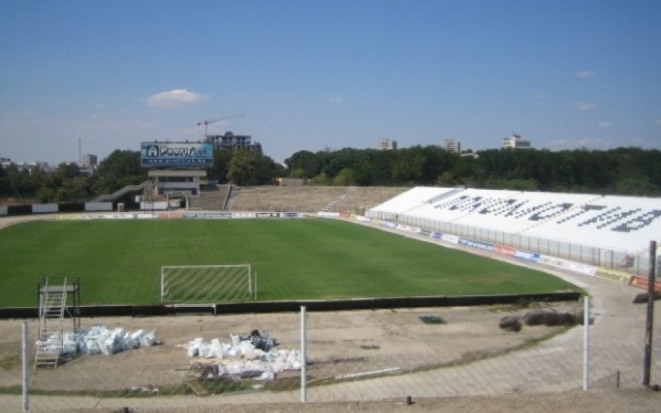 Пловдив остана без алкохол за дербито Локомотив - Ботев