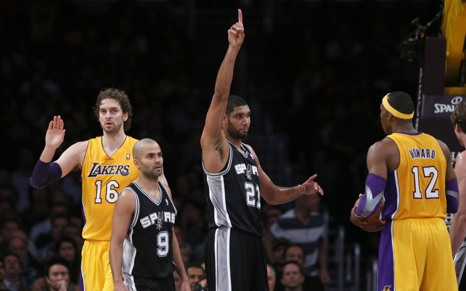 Сан Антонио надделя над ЛА Лейкърс в дербито на Запад 